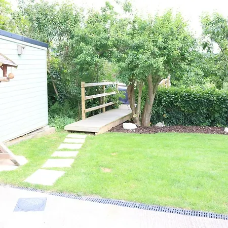 Lovely 1 Bedroom Basement Apartment With Stunning Views Bodfari Exterior photo