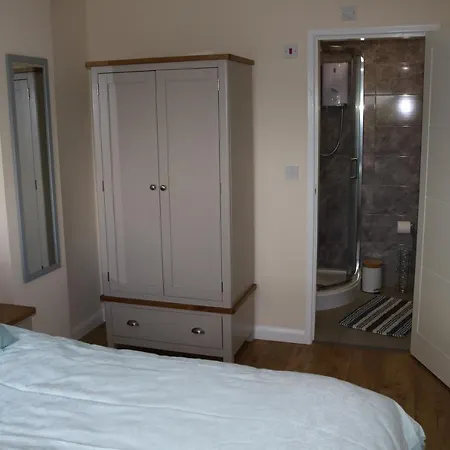 Lovely 1 Bedroom Basement Apartment With Stunning Views Bodfari Exterior photo